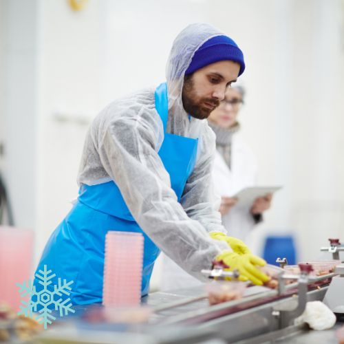 Работник продукция - вакумация