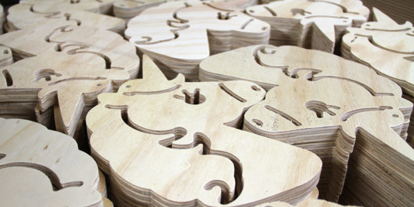 Producător de frezare CNC (lucrător la producție)